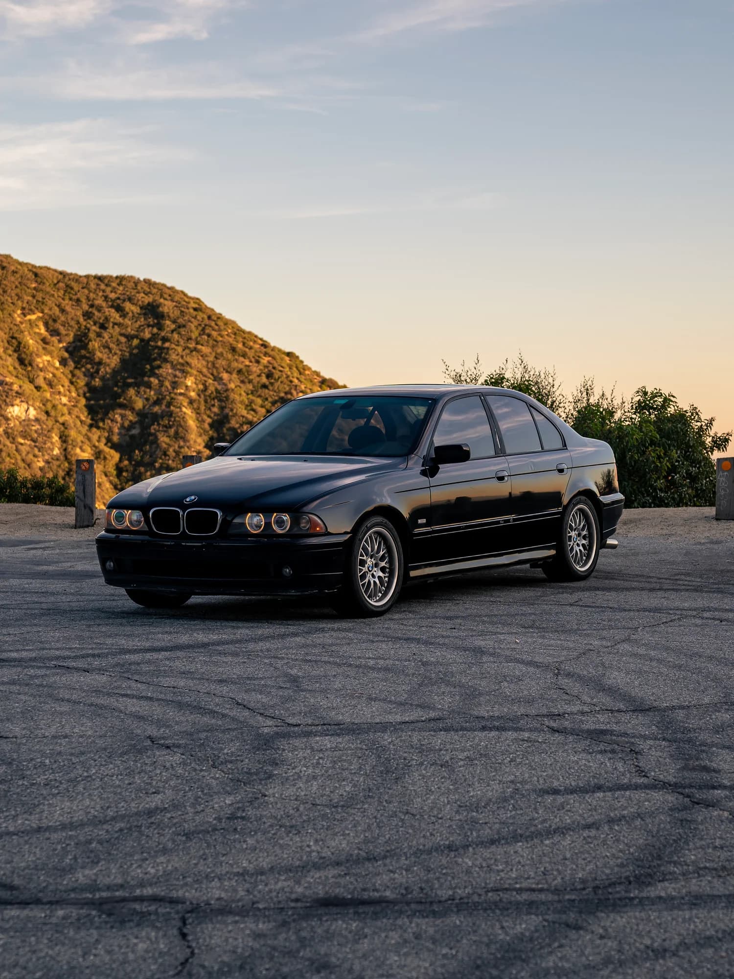 2003 BMW - image 5