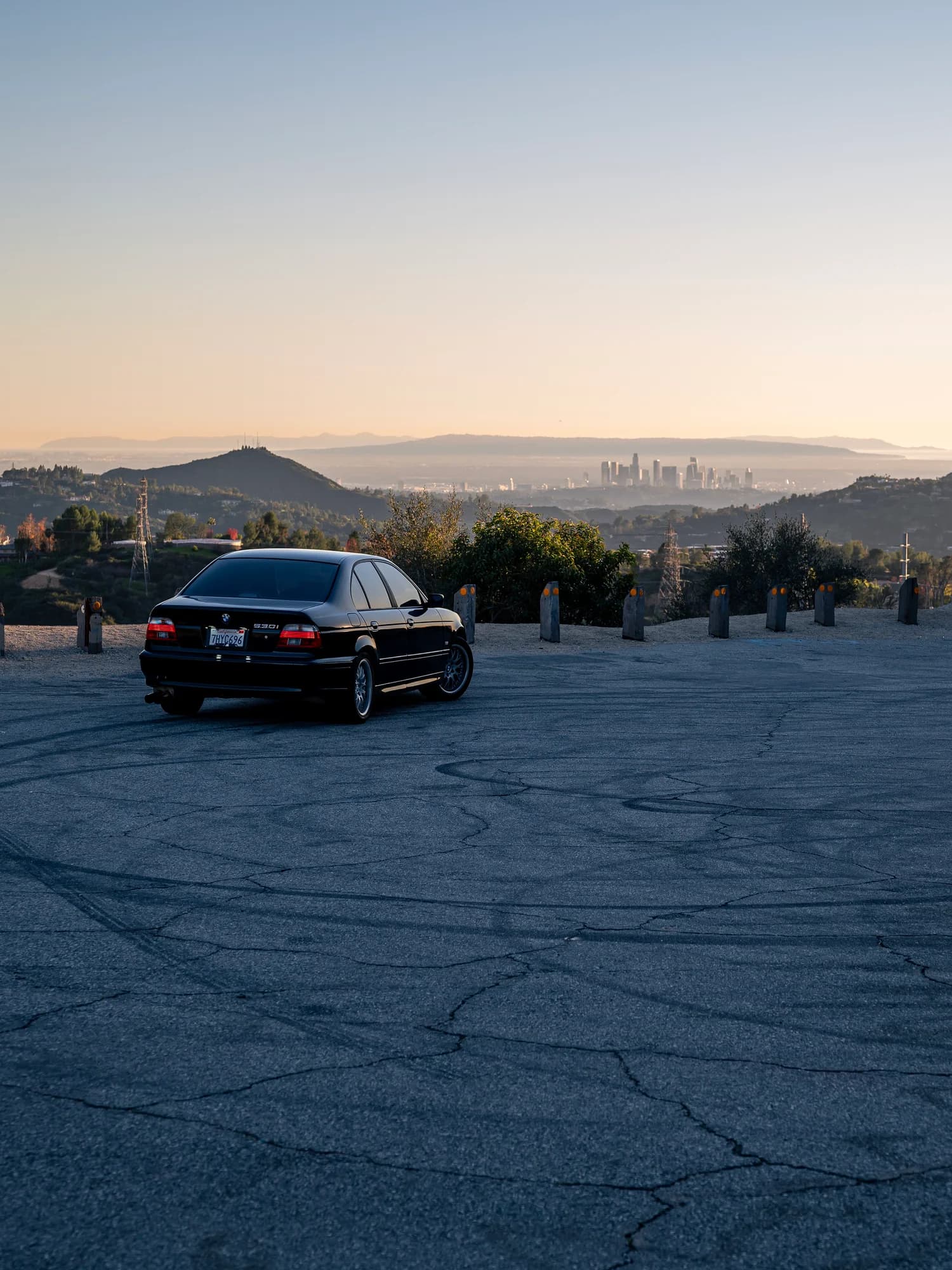 2003 BMW - image 9