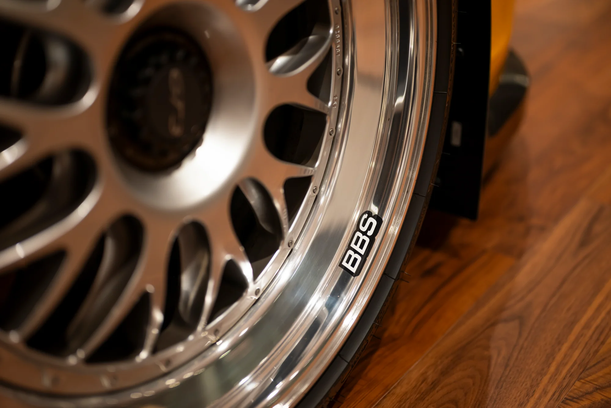 Porsche 911 GT3 MR - image 8