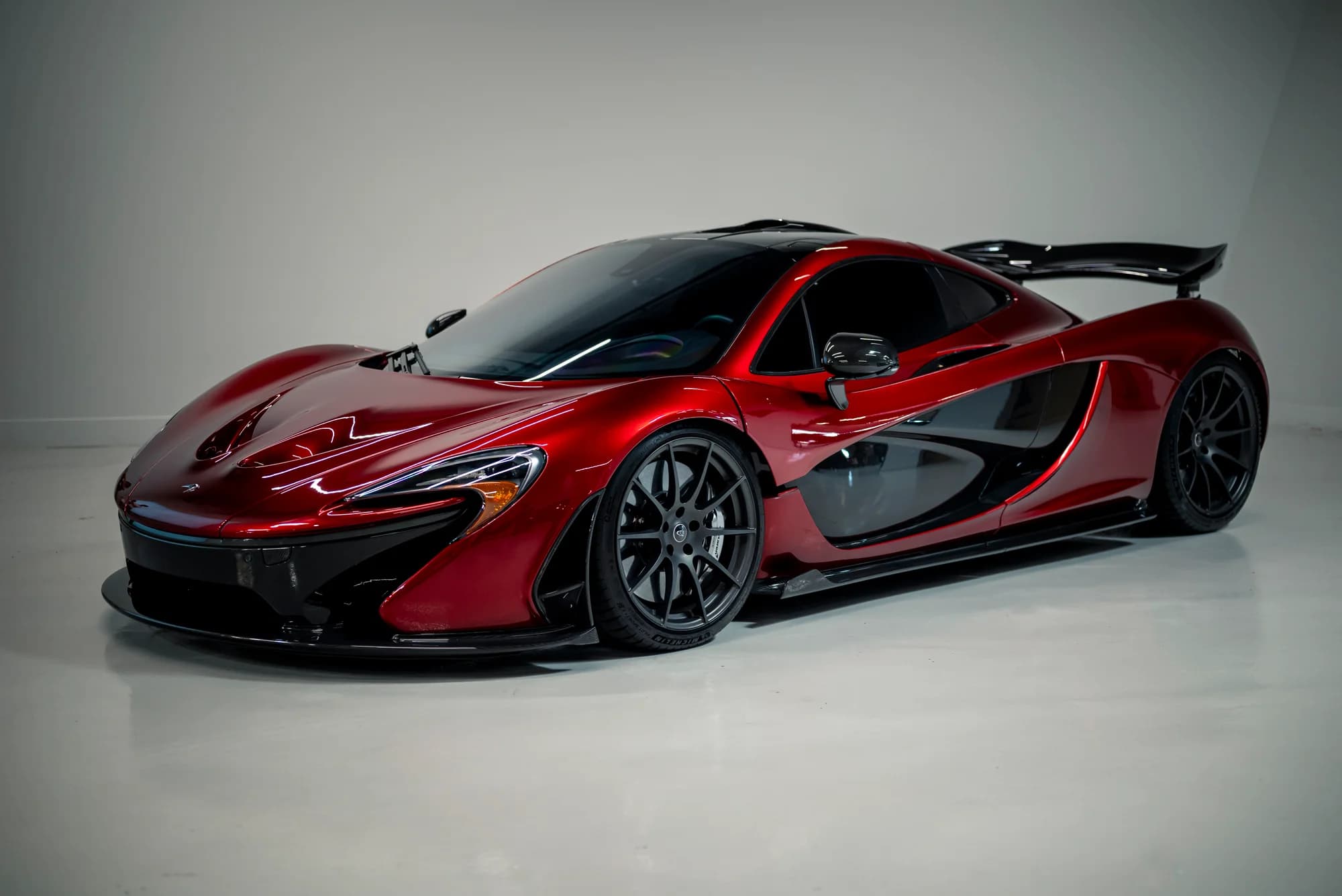 McLaren P1 - image 1