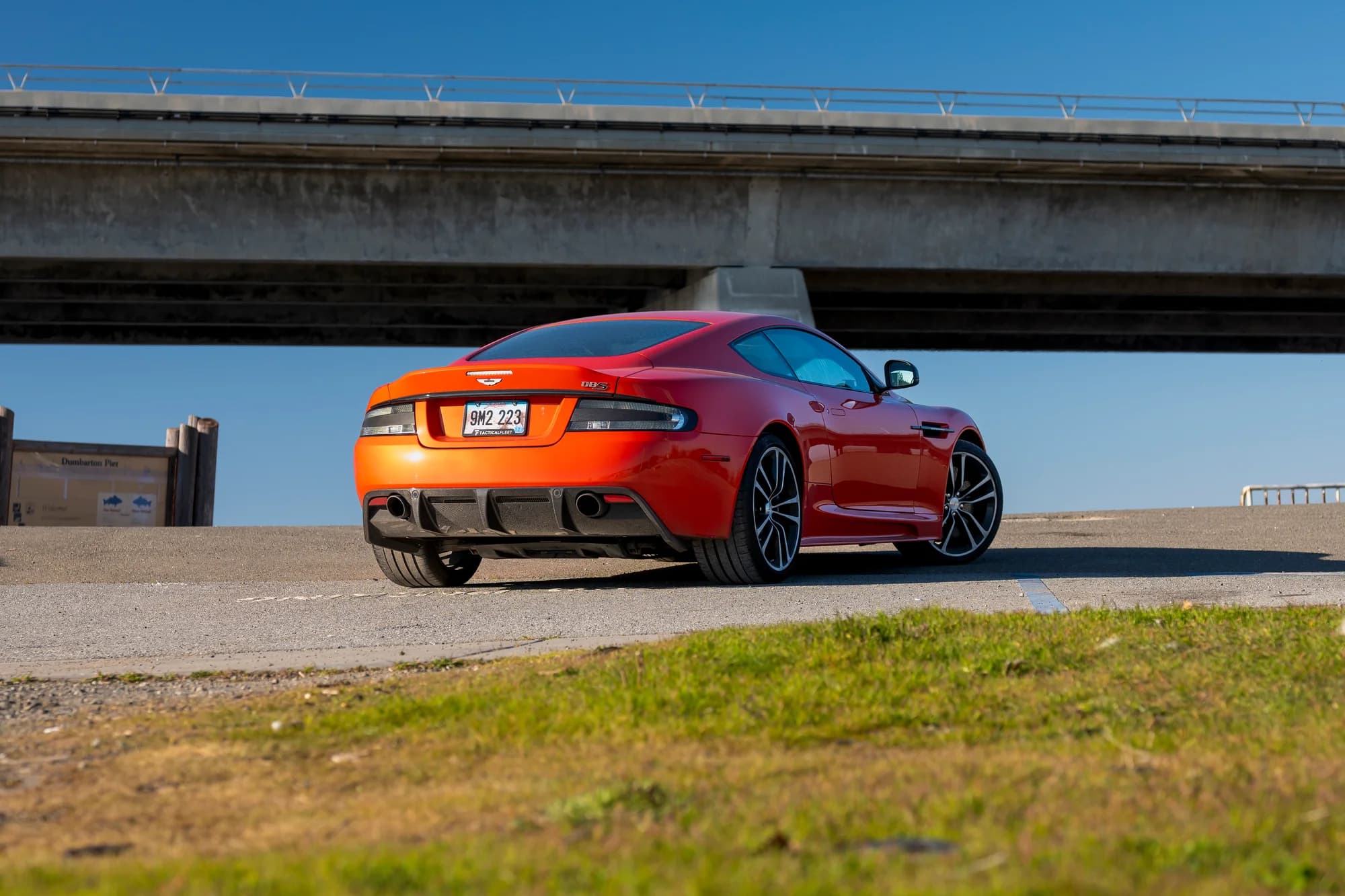 Aston Martin DBS - image 6