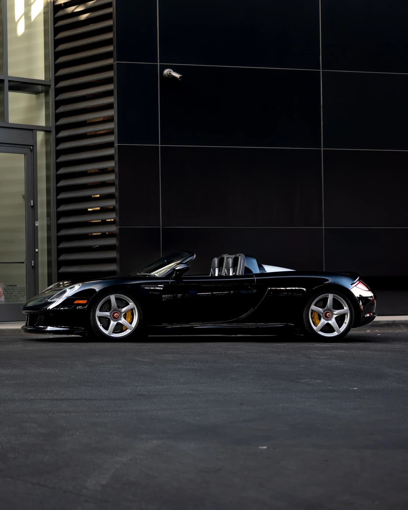 Porsche Carrera GT - image 6