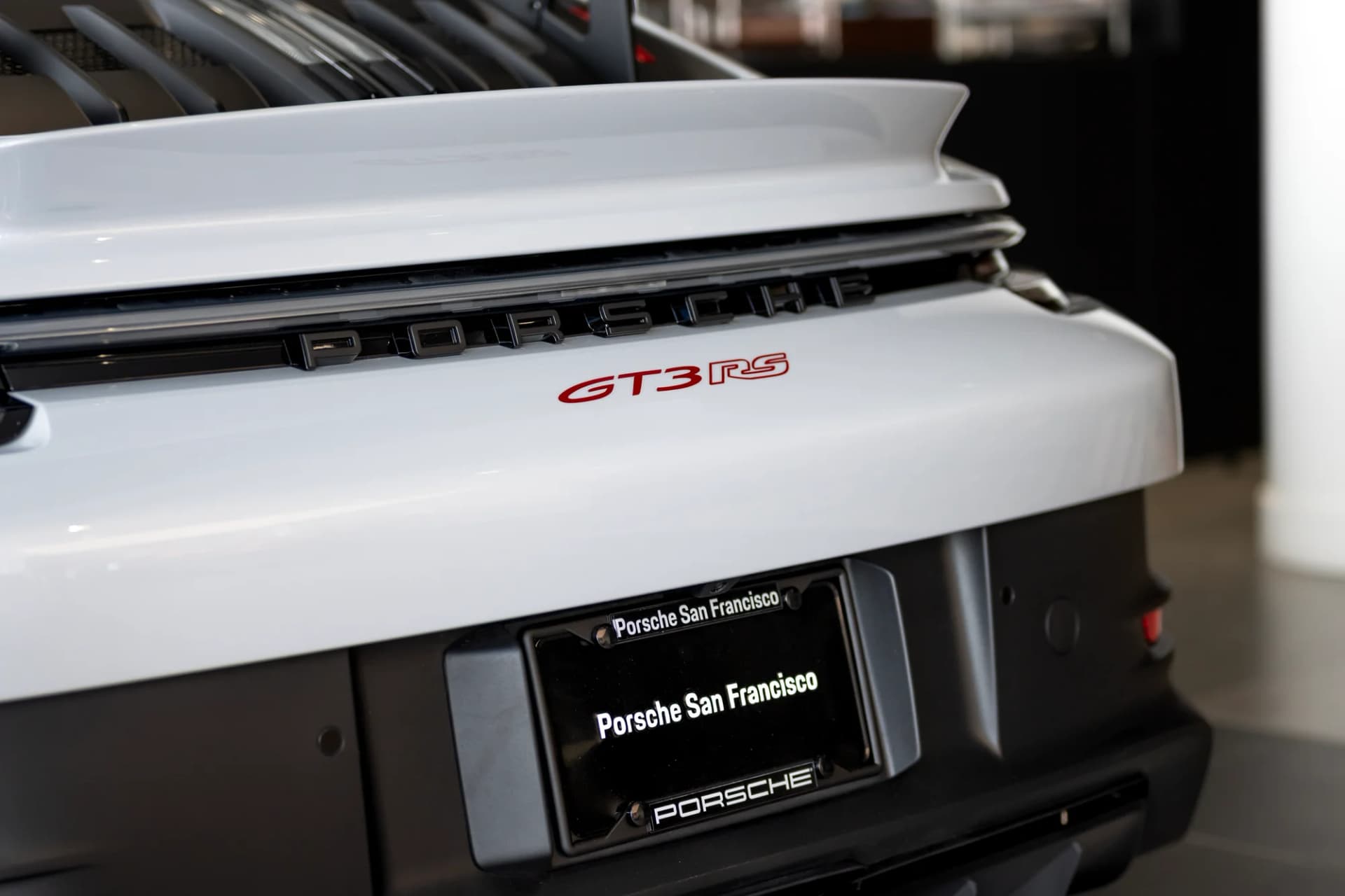 Porsche Selections - image 16
