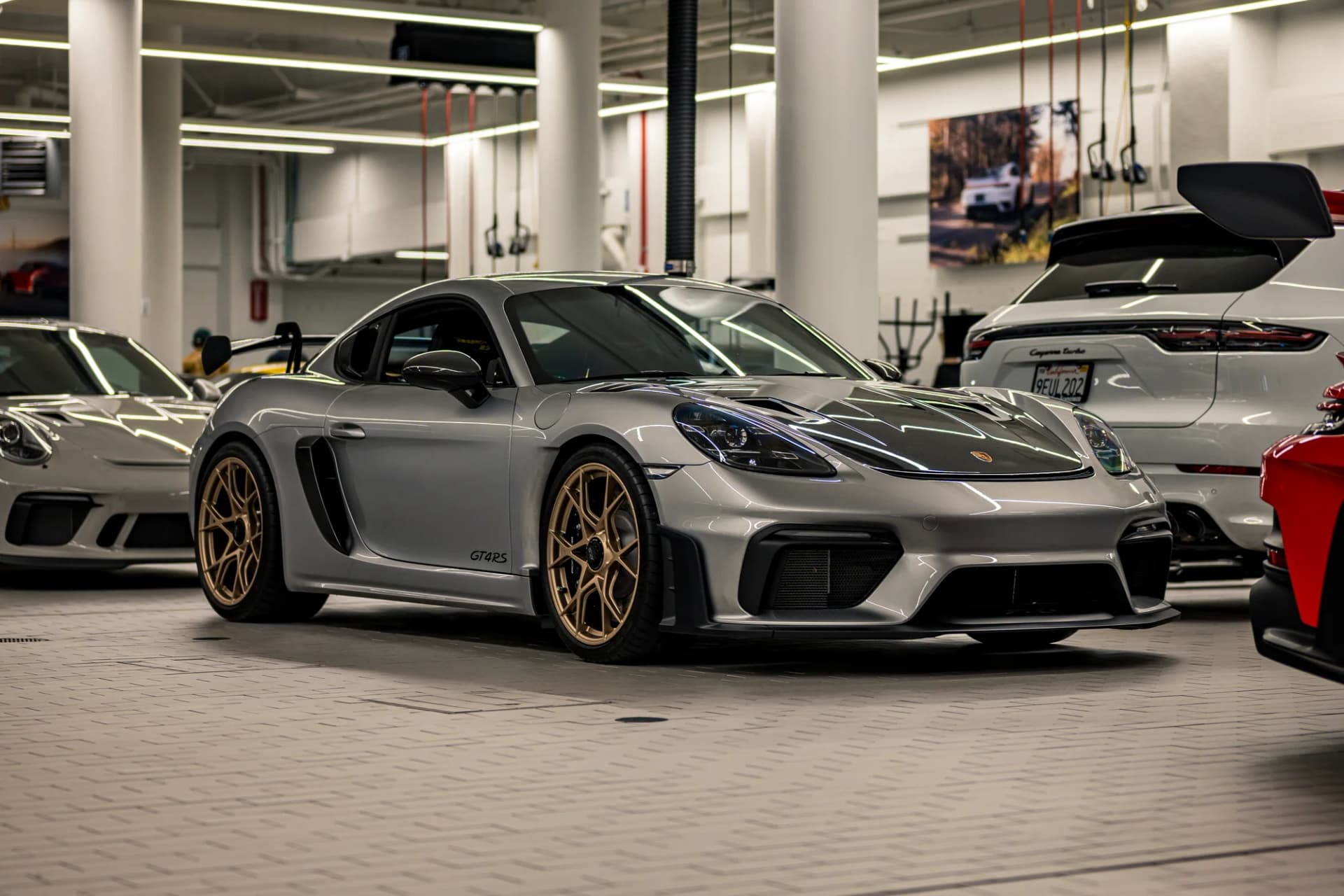 Porsche Selections - image 23