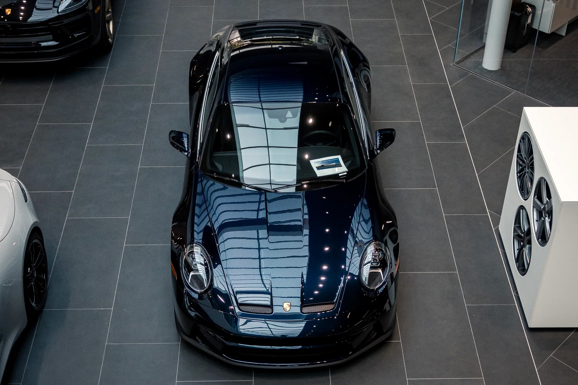 Porsche Selections - image 26