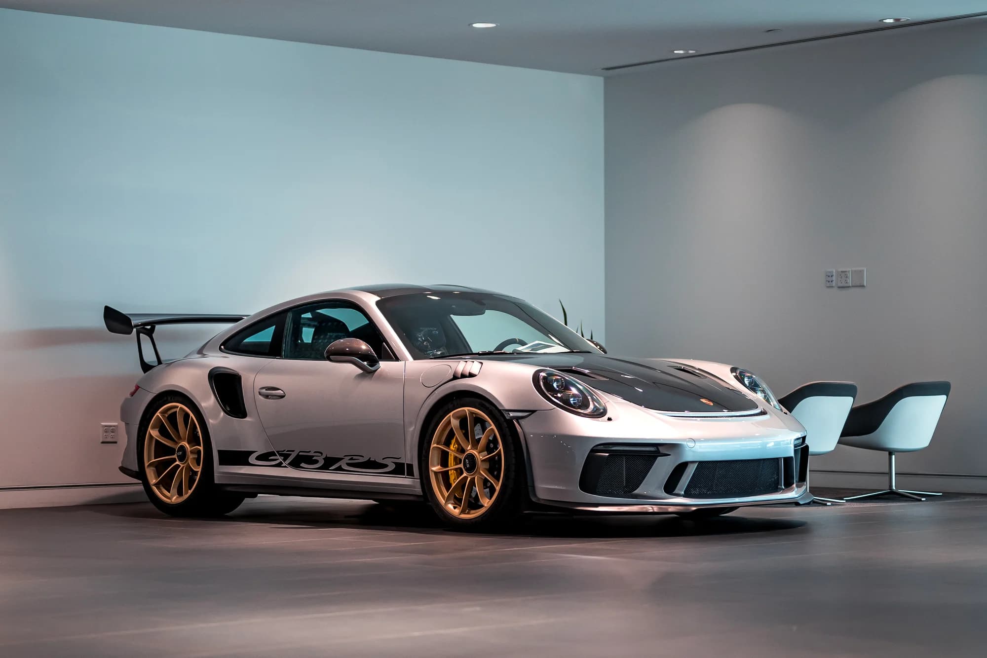 Porsche Selections - image 5