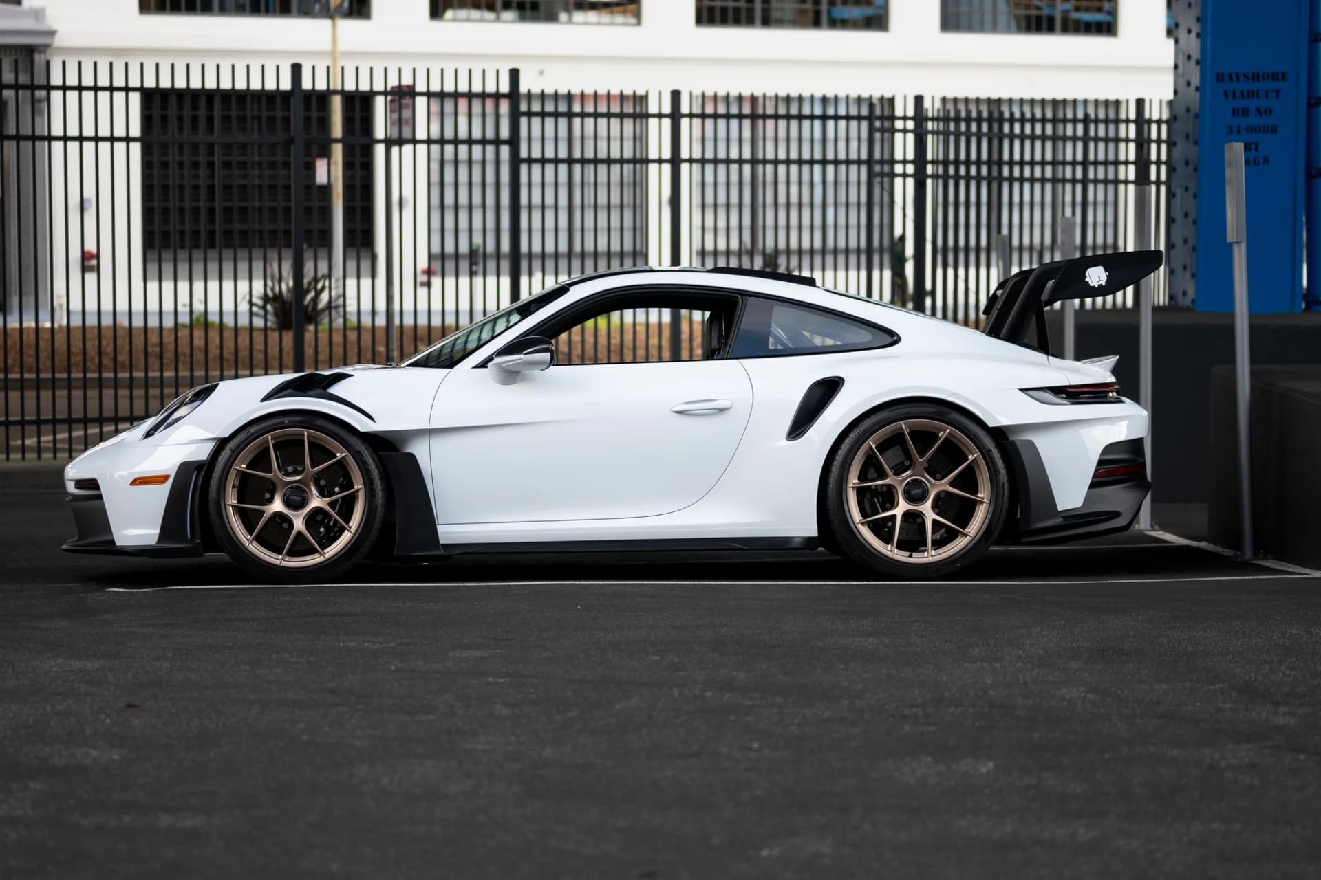 Porsche Selections - image 8