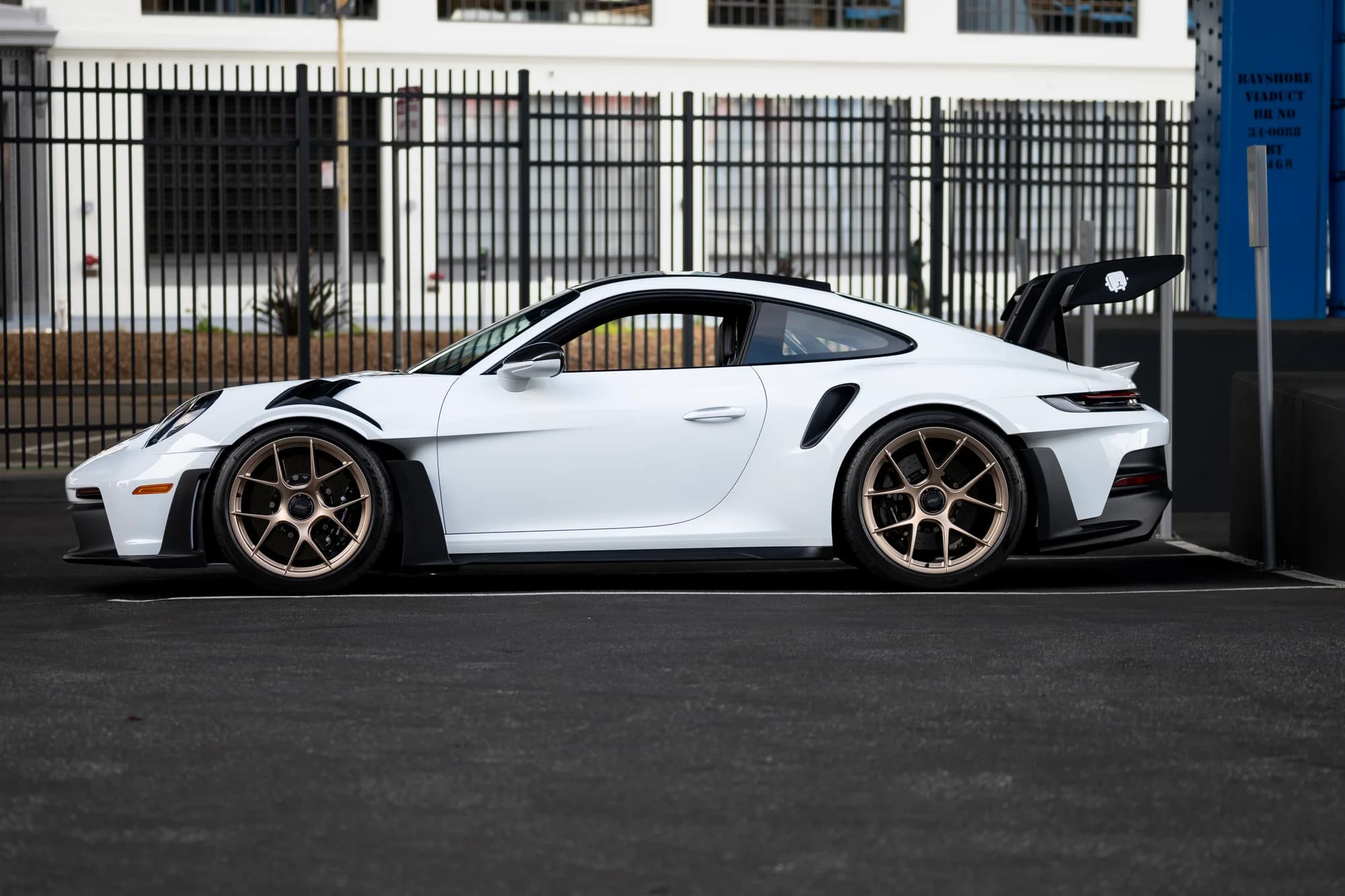 Porsche Selections - image 8