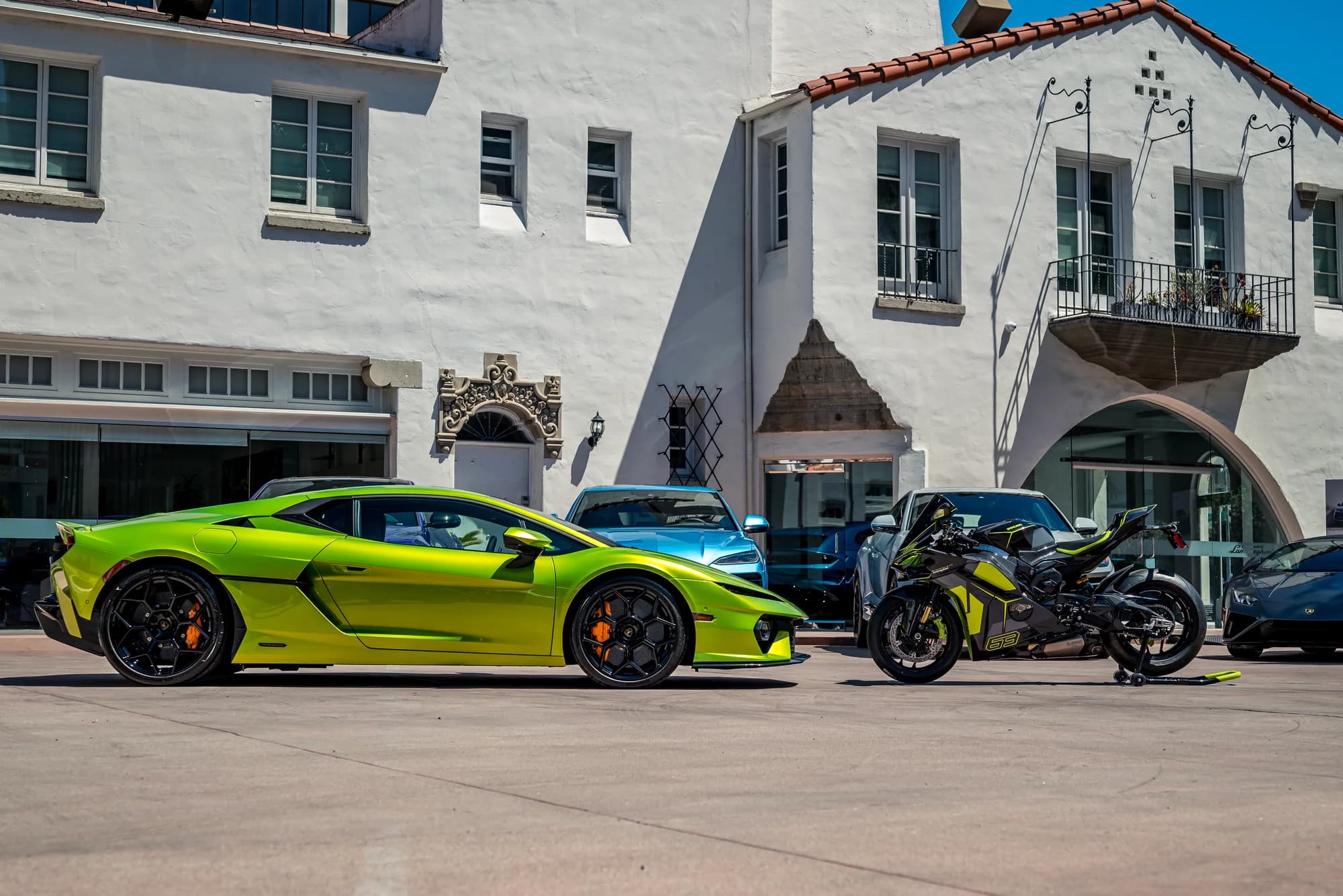 Green on green in Beverly Hills - image 15